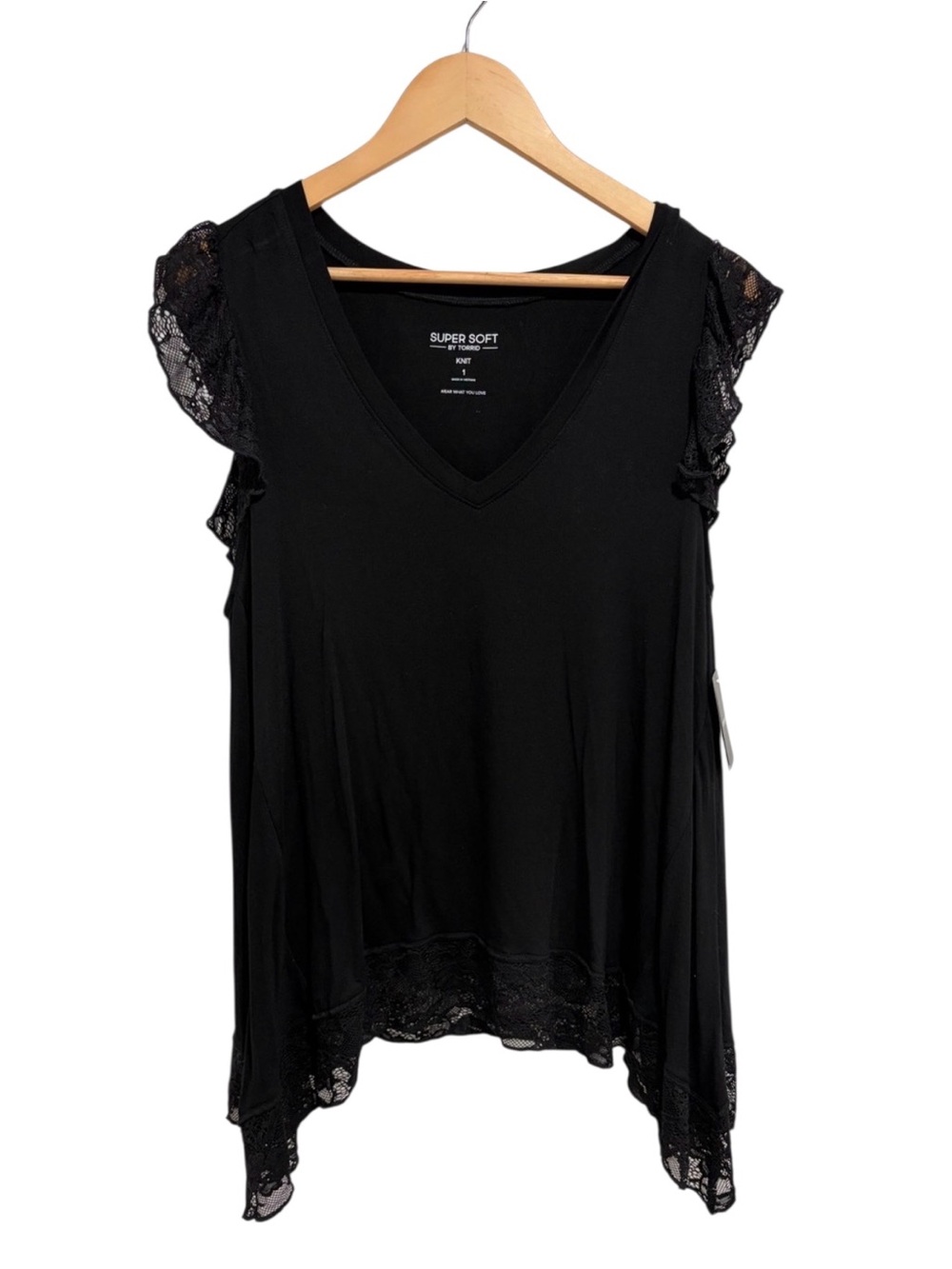 Torrid Women’s Black V-Neck Lace Short Flutter Sleeve Top NWT